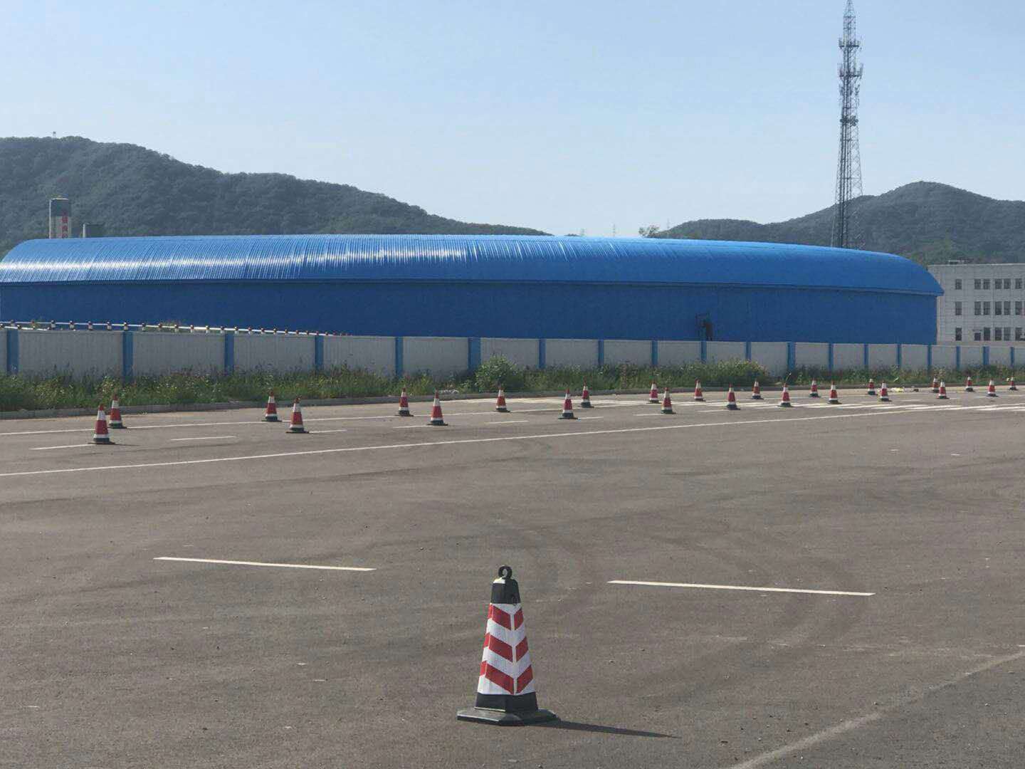 模拟隧道透波顶棚.jpg