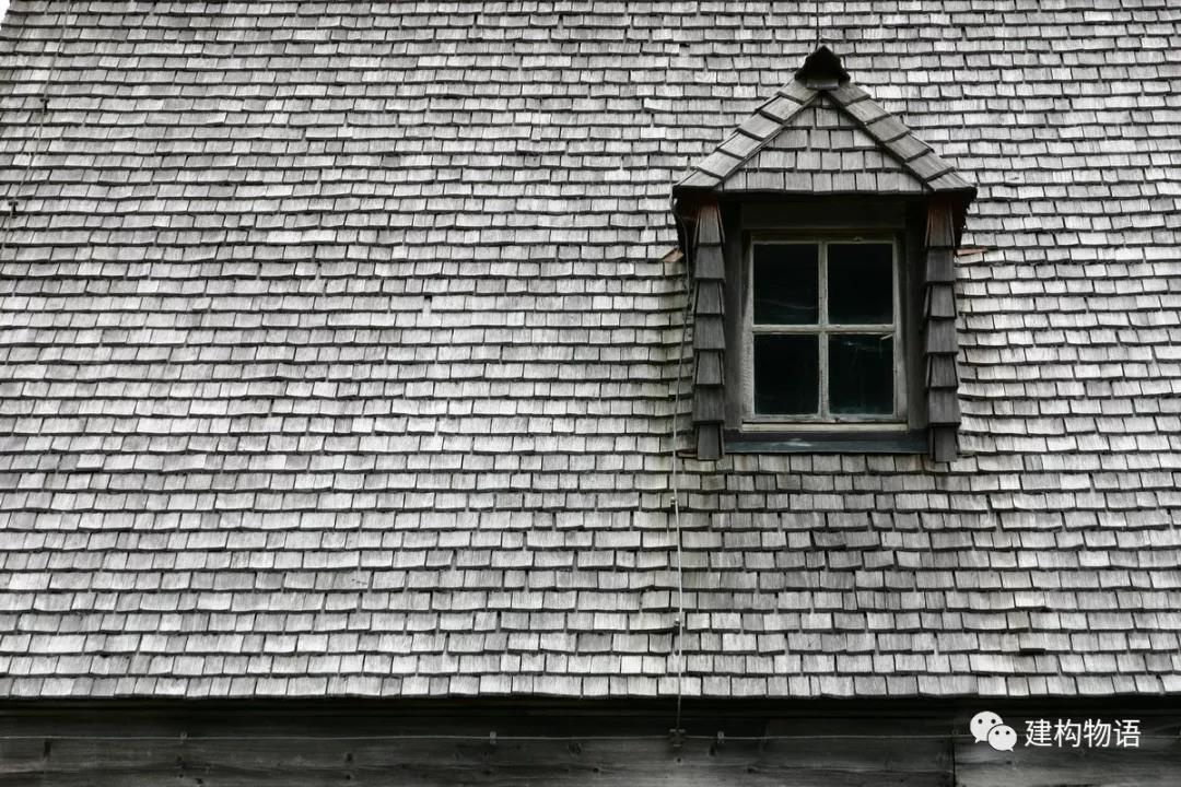 欧美古建筑中常见的木板瓦屋面.jpg