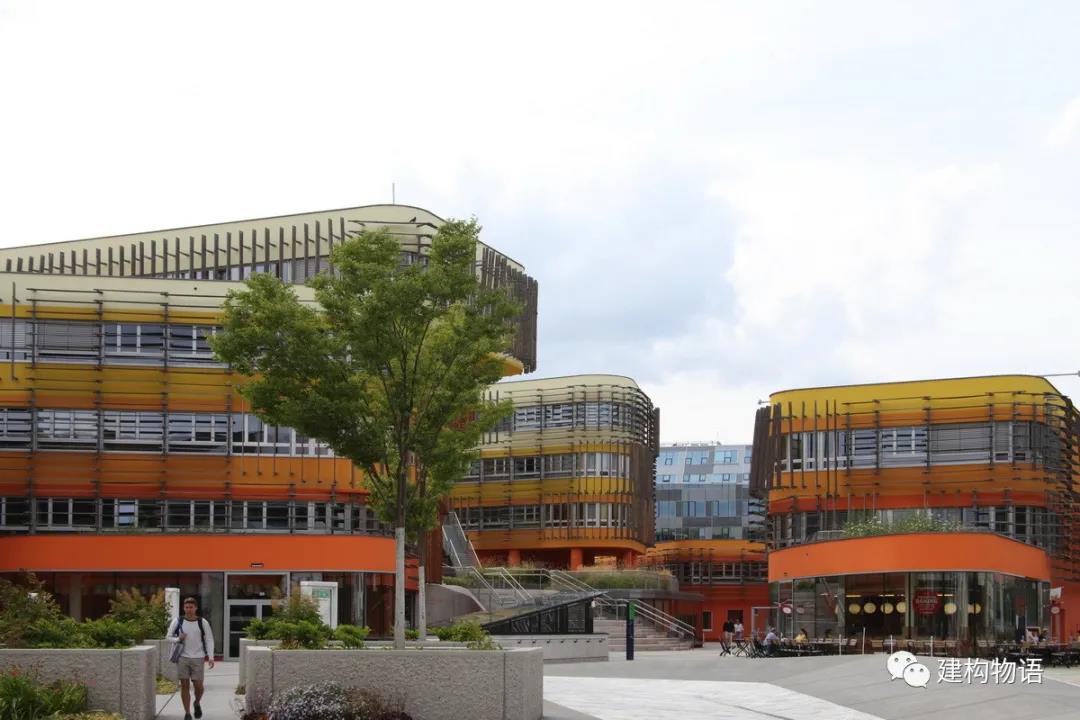 奥地利维也纳工商大学（WU）AD管理楼+D3系馆楼.jpg