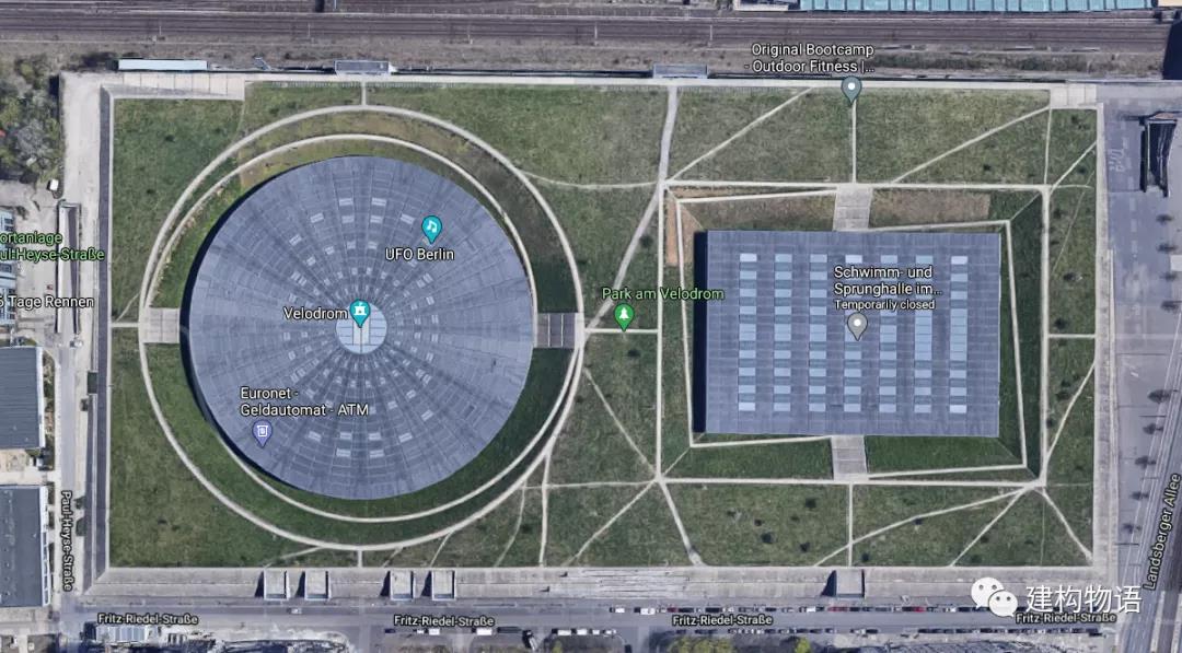 Google地图中的建筑                                                                         © Google.jpg