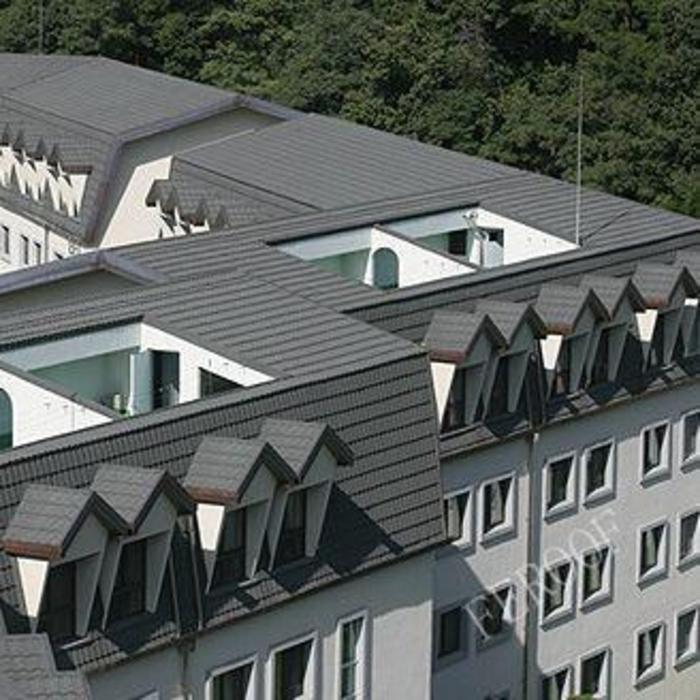 斜边瓦（W型）彩石金属瓦