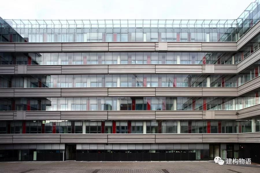 典型的外循环式双层幕墙——荷兰鹿特丹商务部大楼2.jpg