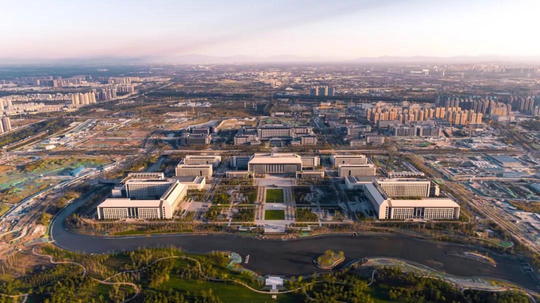 新的北京市政府建筑群鸟瞰全景图.jpg